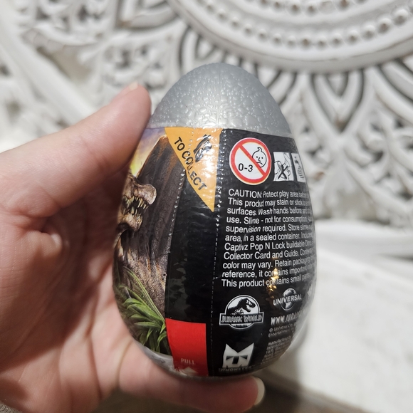 NEW Jurassic World Eggs With Pop N Lock Dinasour - Picture 4 of 5